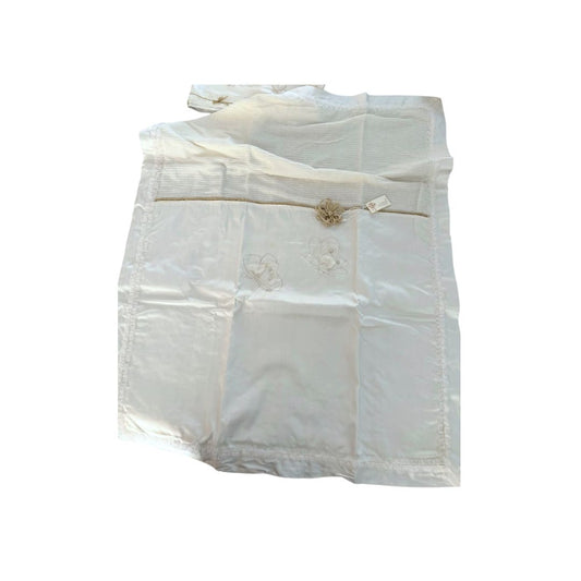 Copertina in Pura Seta "Nuvola di Sogni" con Ricami Artigianali