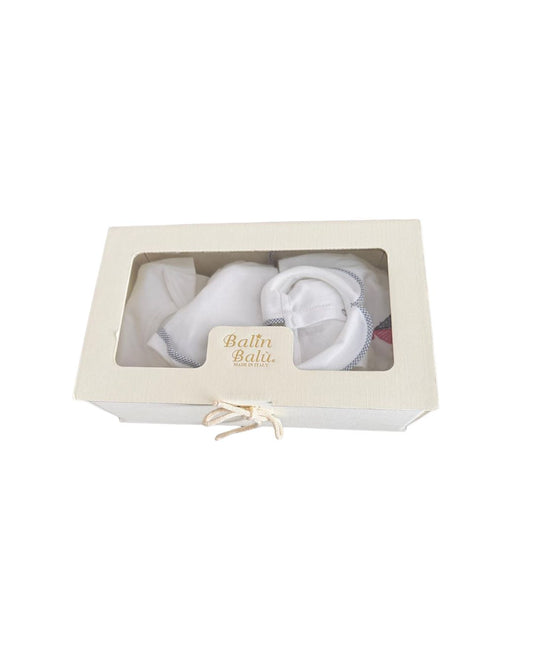 Tutina, cappellino e body in cotone organico per il tuo piccolo marinaio in confezione regalo inclusa nel prezzo